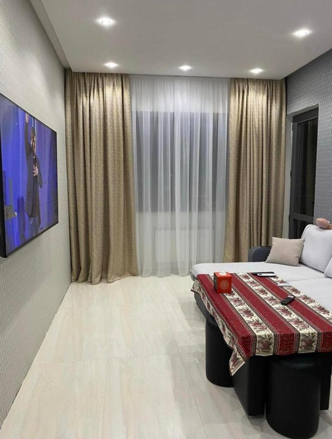 Holiday Centrum Yerevan Luaran gambar
